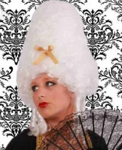 Opgetouperde Pruik Sophia