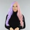 Roze/Paarse Split Dye Pruik Met Krullen 1 Roze/Paarse Split Dye Pruik Met Krullen -Party Outfitters roze paarse split dye pruik met krullen